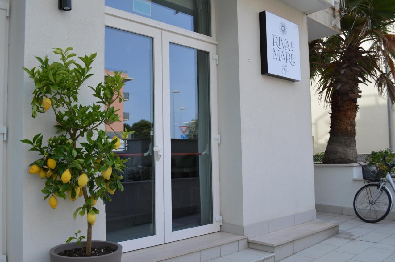 Hotel Riva E Mare Римини Екстериор снимка
