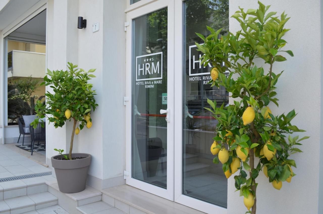 Hotel Riva E Mare Римини Екстериор снимка