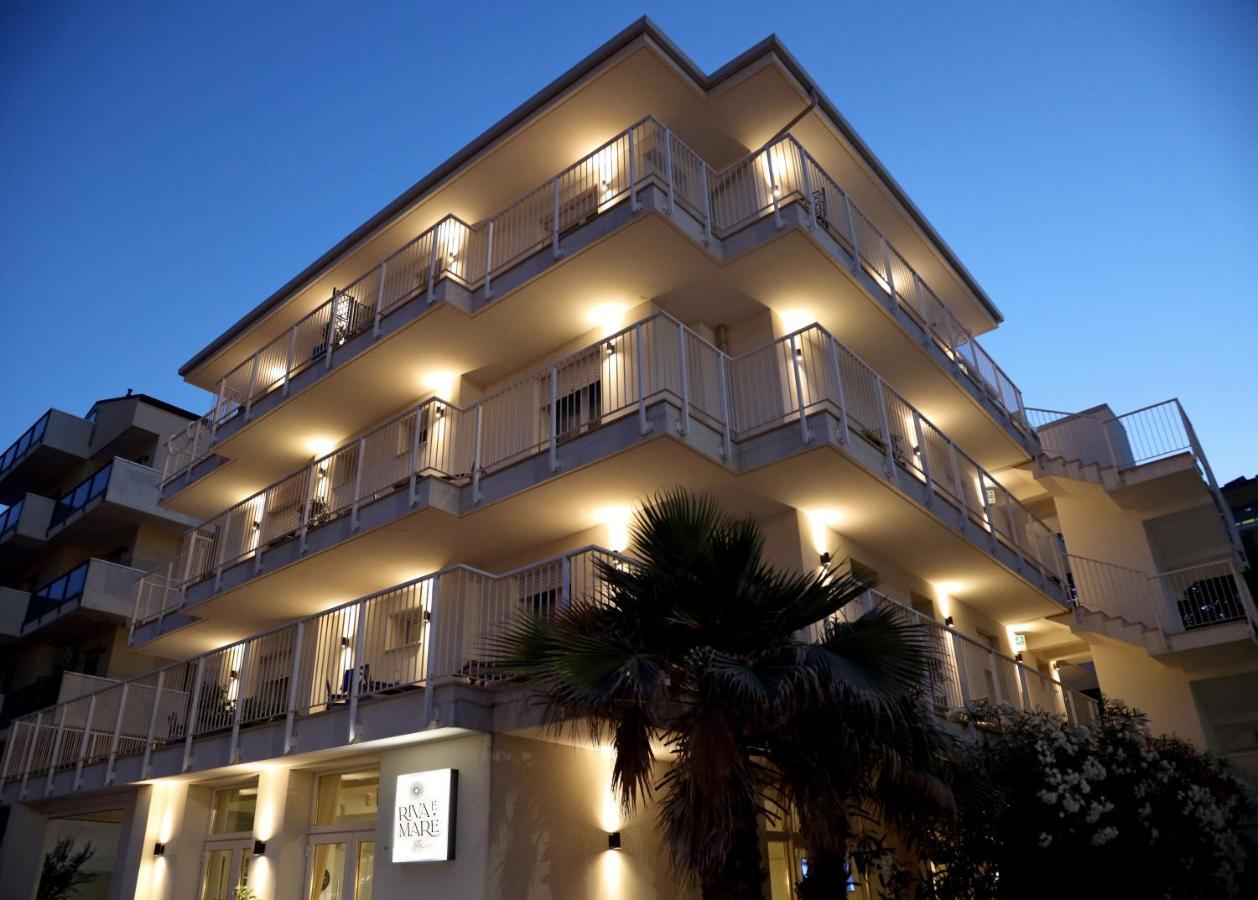Hotel Riva E Mare Римини Екстериор снимка