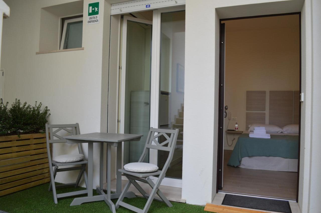 Hotel Riva E Mare Римини Екстериор снимка