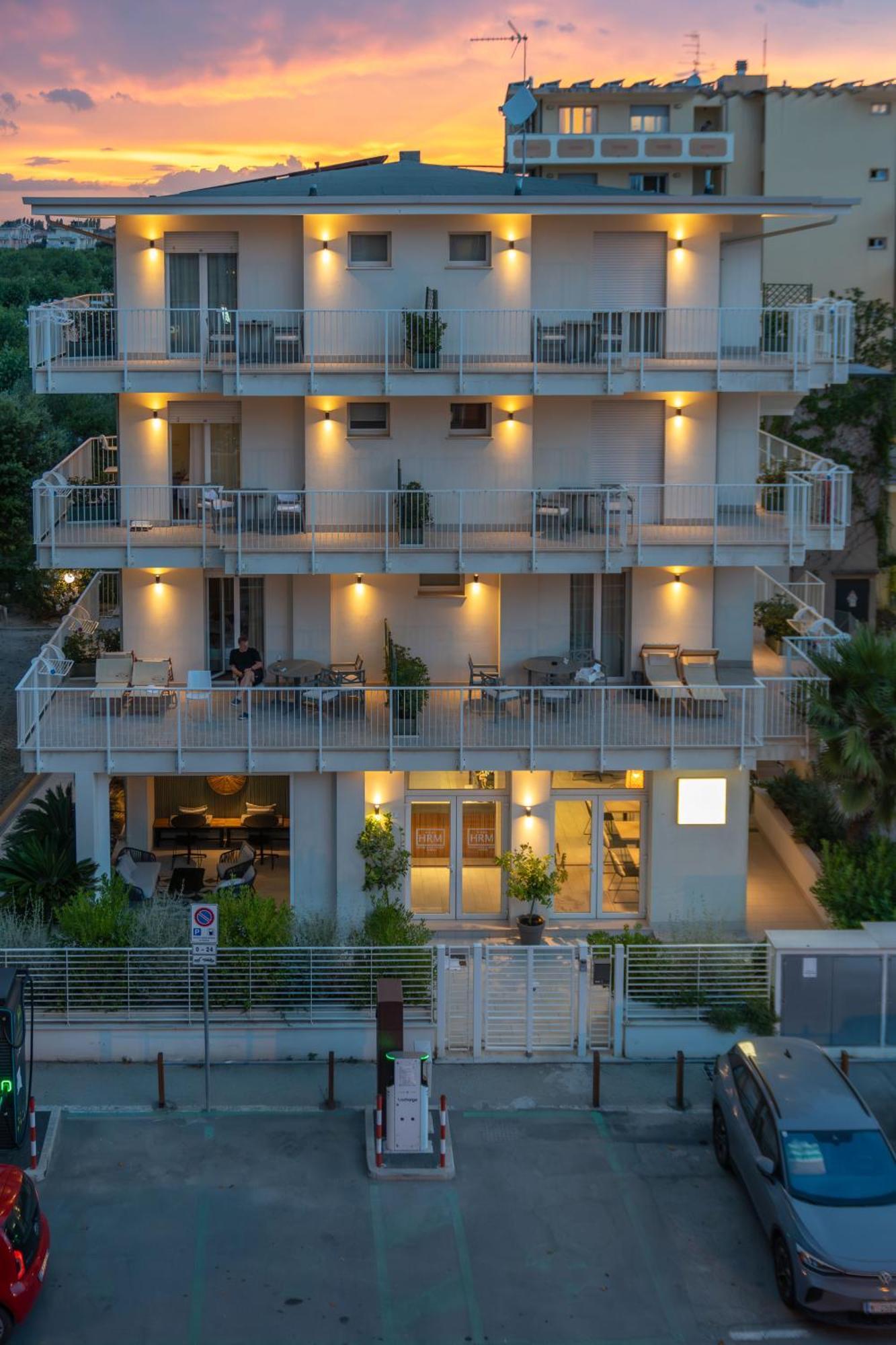 Hotel Riva E Mare Римини Екстериор снимка