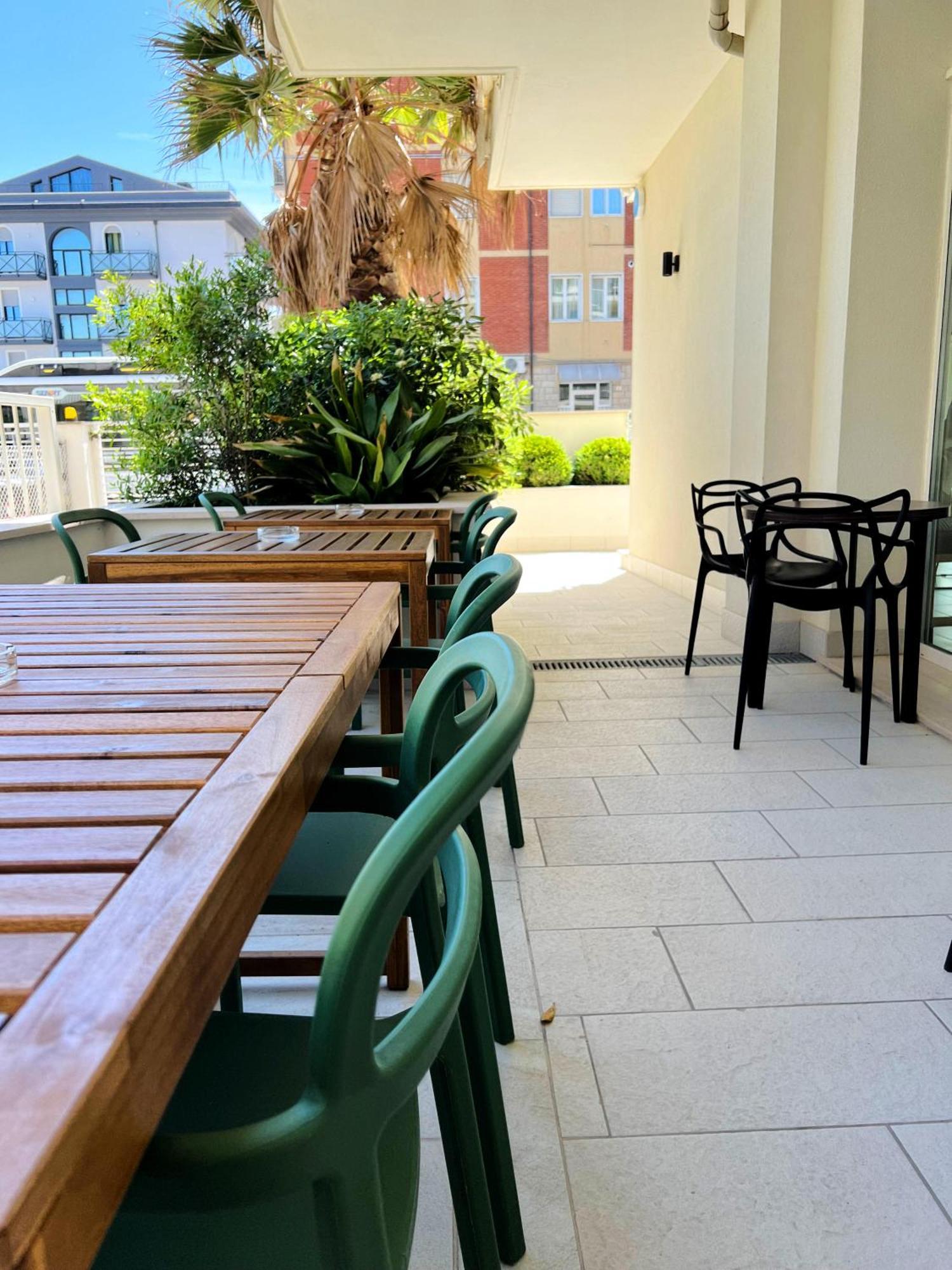 Hotel Riva E Mare Римини Екстериор снимка